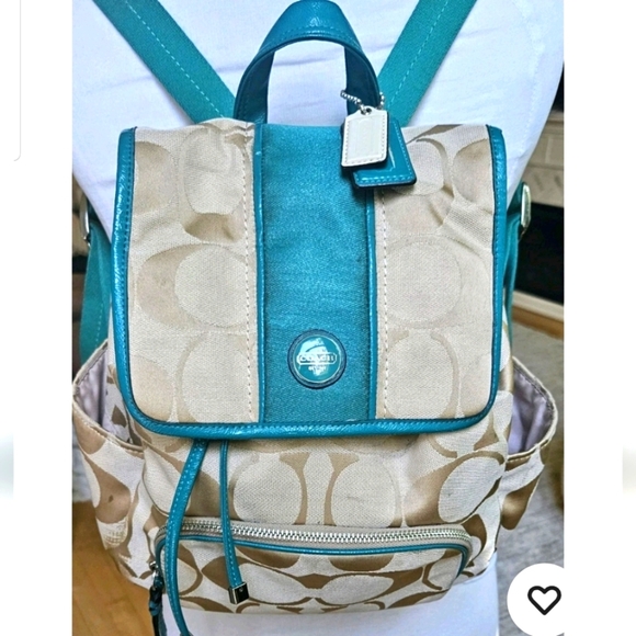 AUTHENTIC Coach Signature Stripe Backpack 21928 Khaki/Jade 2 Bag Charms - Picture 1 of 4